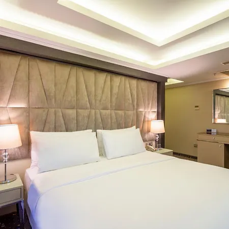 Doubletree By Hilton Izmir - Alsancak Hotel Exterior foto