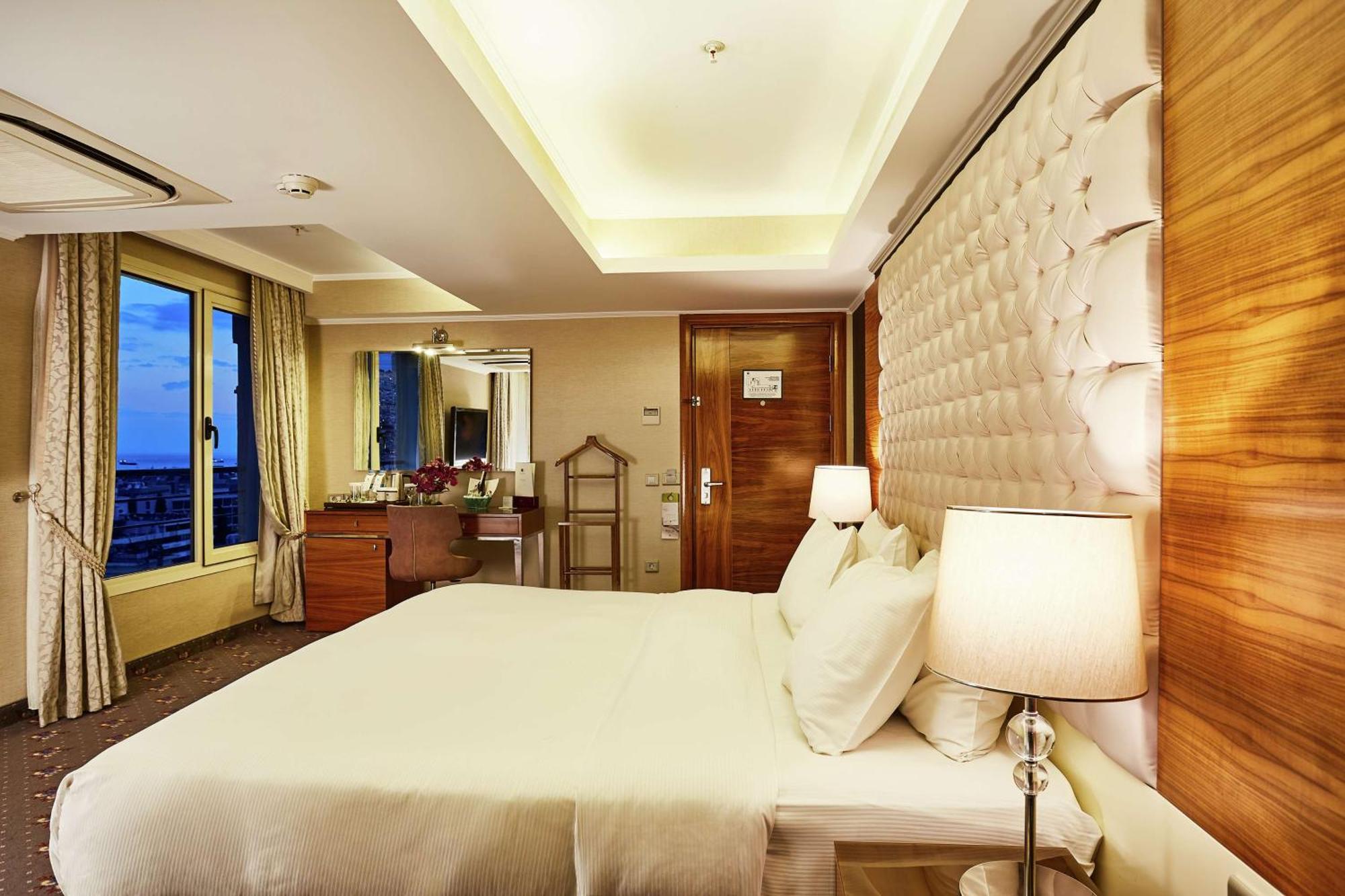 Doubletree By Hilton - Alsancak